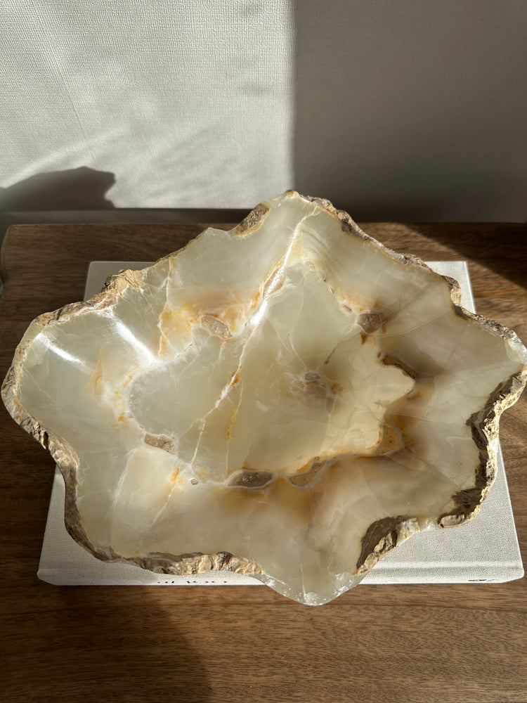 Amber Scalloped Centrepiece Bowl