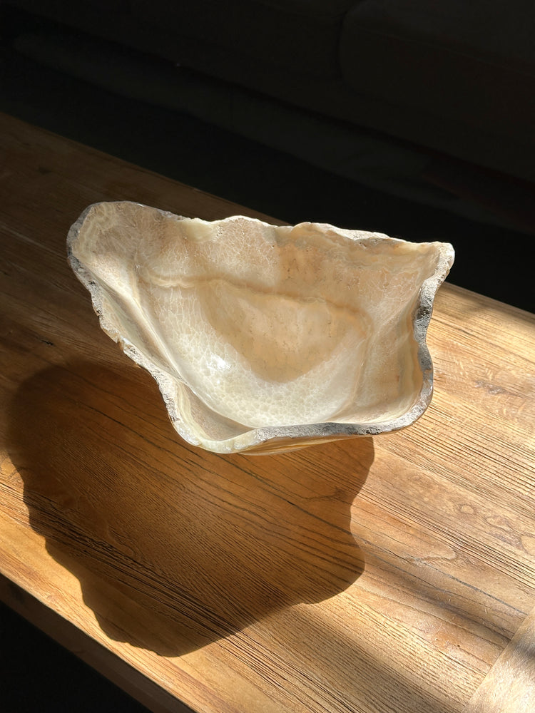 Nacre Onyx Bowl - Centrepiece