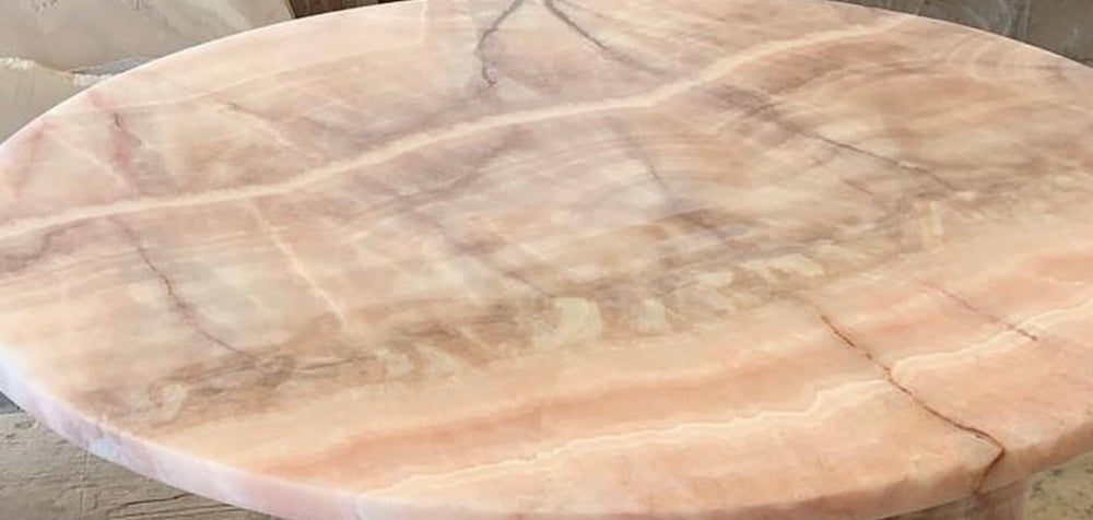Alba Onyx Table