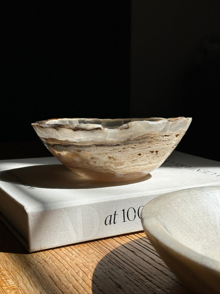 Nari Onyx Bowl