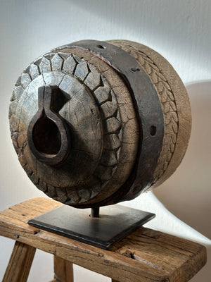 
            
                Load image into Gallery viewer, Vintage Wooden Sculpture
            
        