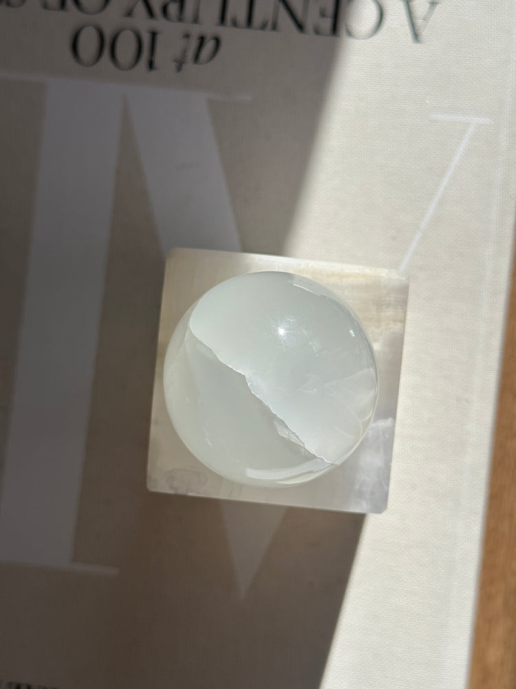 White Onyx Sphere - Medium