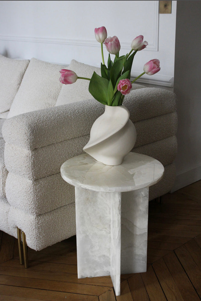 Alba Onyx Table