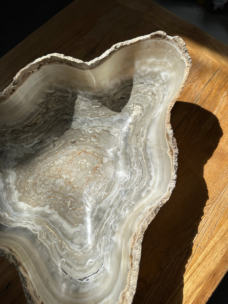 Mena Onyx Bowl - Centrepiece