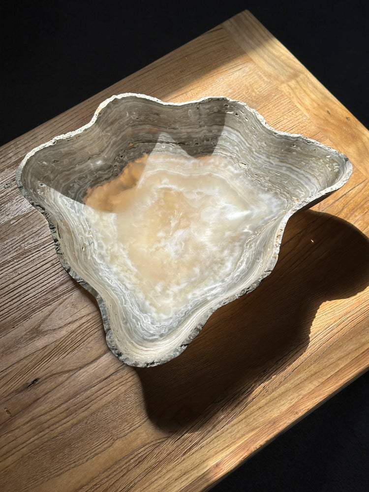 Caesar Onyx Bowl - Centrepiece