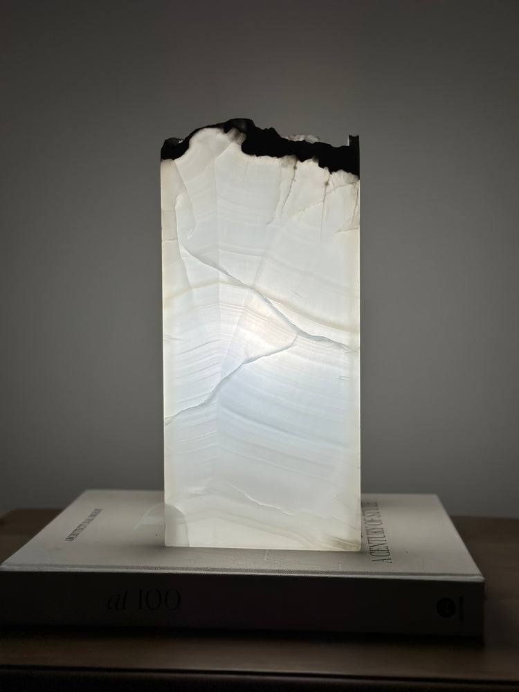 White & Stone Onyx Lamp