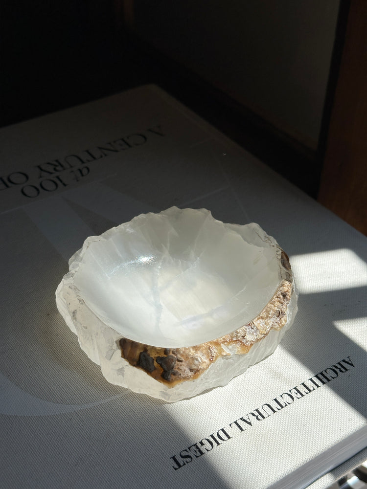 White Onyx Catchall