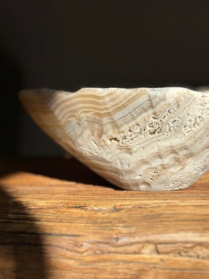 
            
                Load image into Gallery viewer, Amber &amp;amp; White Onyx Bowl Matte - Medium
            
        