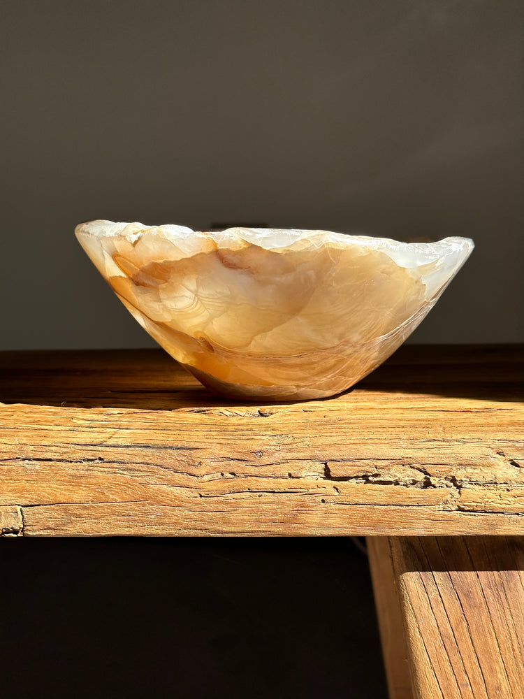 
            
                Load image into Gallery viewer, Amber Onyx Bowl Polished - Medium
            
        