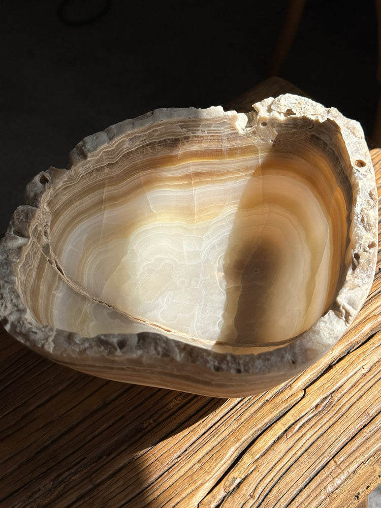 
            
                Load image into Gallery viewer, Amber &amp;amp; White Onyx Bowl - Matte Medium
            
        