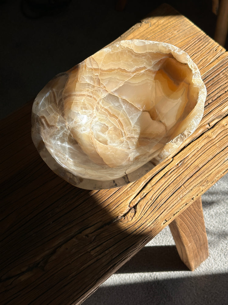 Amber Onyx Bowl Polished - Medium