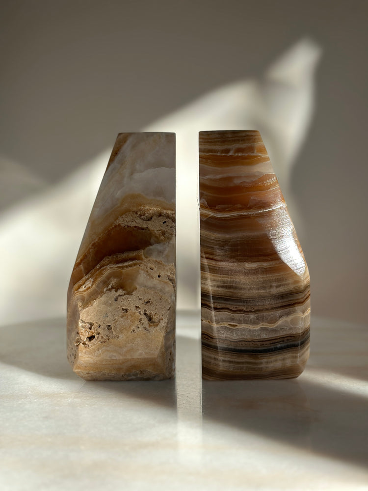 
            
                Load image into Gallery viewer, Amber &amp;amp; Travertine Onyx Bookends
            
        